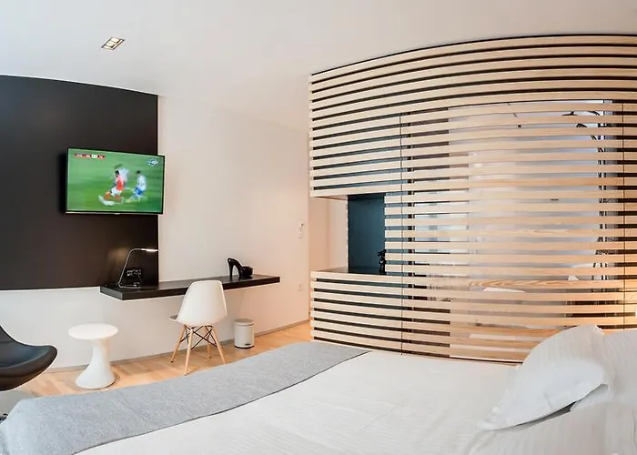 Unique Rooms